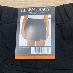 Ellen Tracy Elegant Black Skort. BNWT
